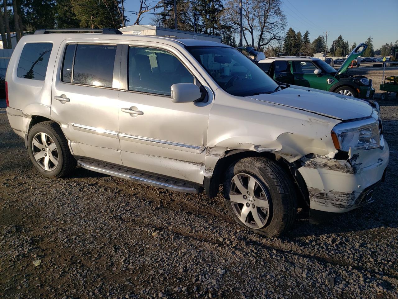 2013 Honda Pilot VIN 5FNYF4H90DB004293 Copart auction photo, front end / undercarriage damage thumbnail 4