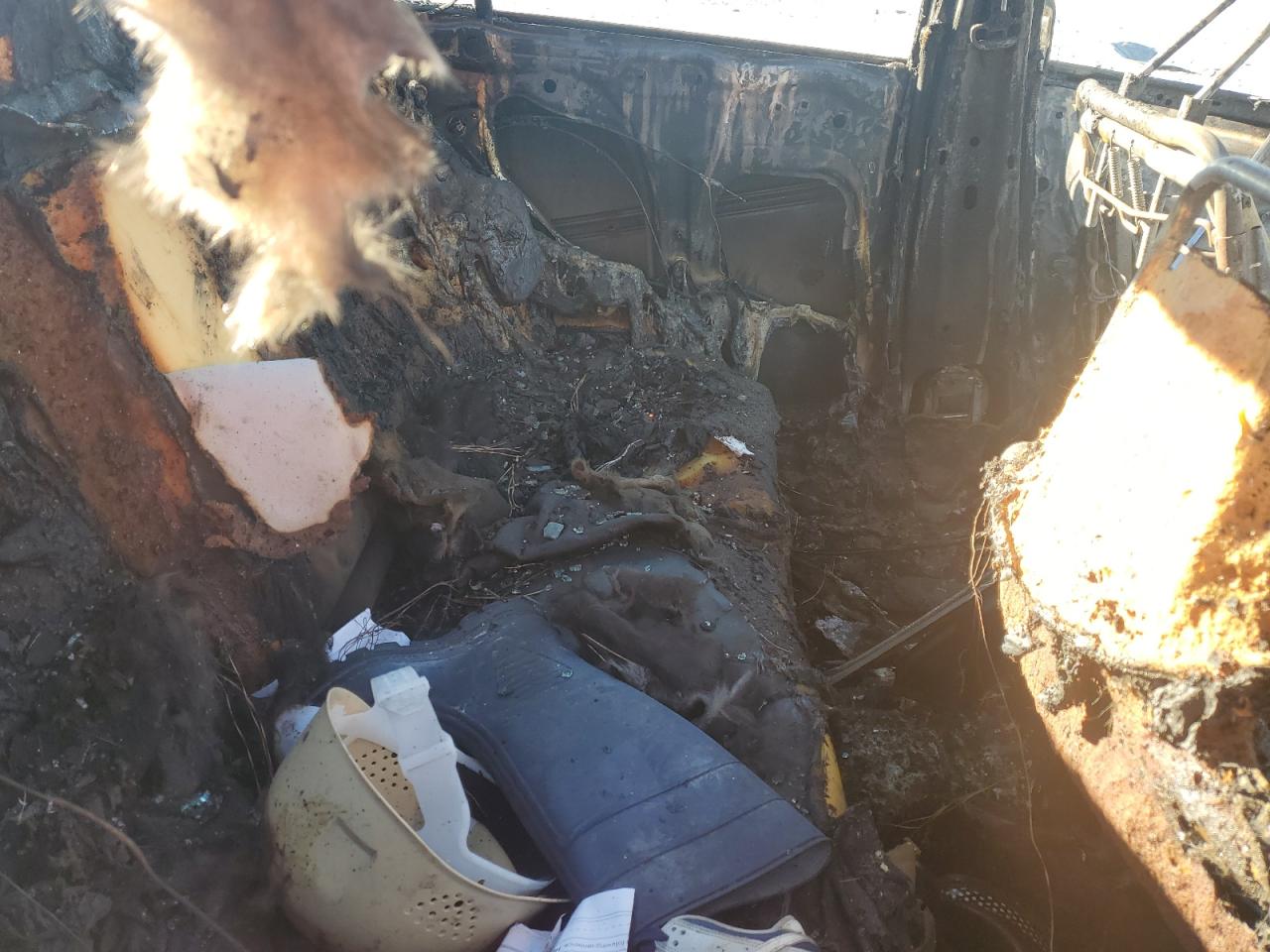 2008 Honda Accord VIN 1HGCP26848A049422 Copart auction photo, burn damage thumbnail 10