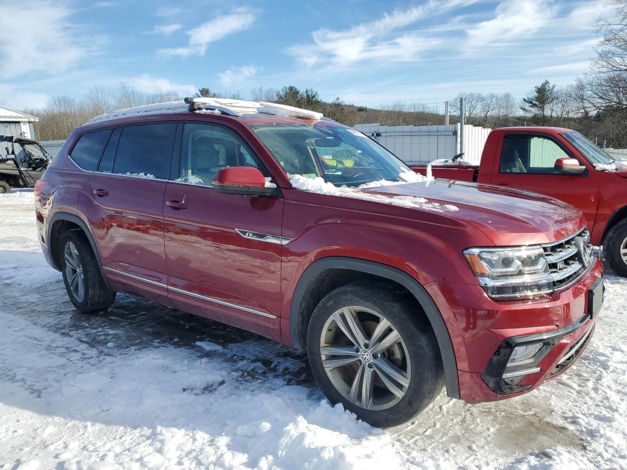 2018 Volkswagen Atlas VIN 1V2RR2CA2JC581285 Copart auction photo, undercarriage / side damage thumbnail 4