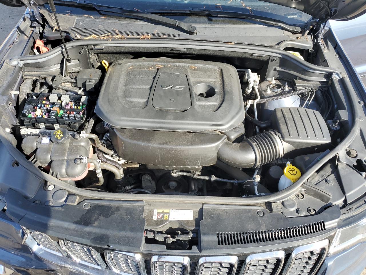 2020 Jeep Grand Cherokee VIN 1C4RJFBG9LC211377 Copart auction photo, front end / minor dent/scratches damage thumbnail 12