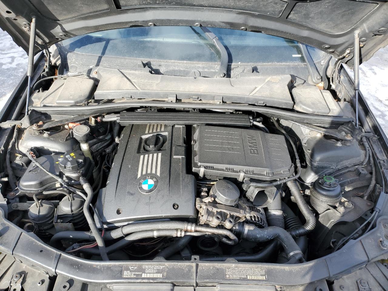 2010 BMW 3er VIN WBAWB7C58AP049473 Copart auction photo, minor dent/scratches damage thumbnail 12