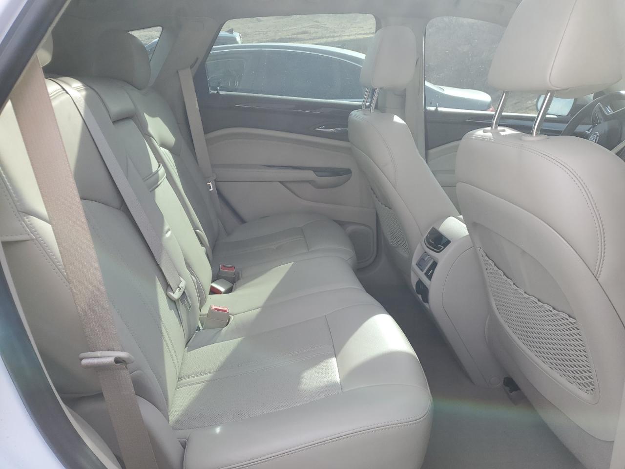 2015 Cadillac SRX VIN 3GYFNGE31FS607737 Copart auction photo, front end damage thumbnail 11