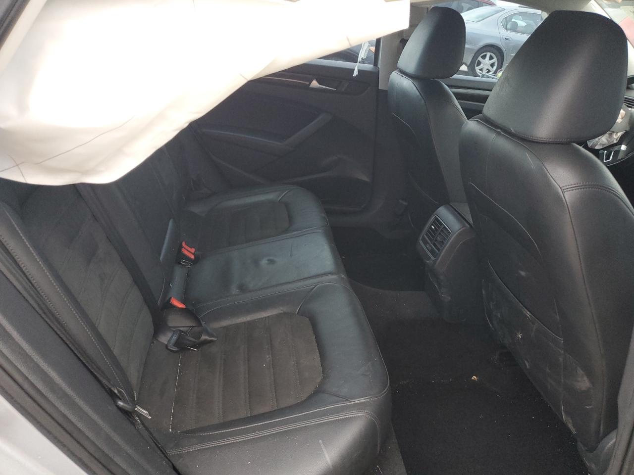 2015 Volkswagen Passat VIN 1VWCV7A33FC003303 Copart auction photo, front end / mechanical damage thumbnail 11