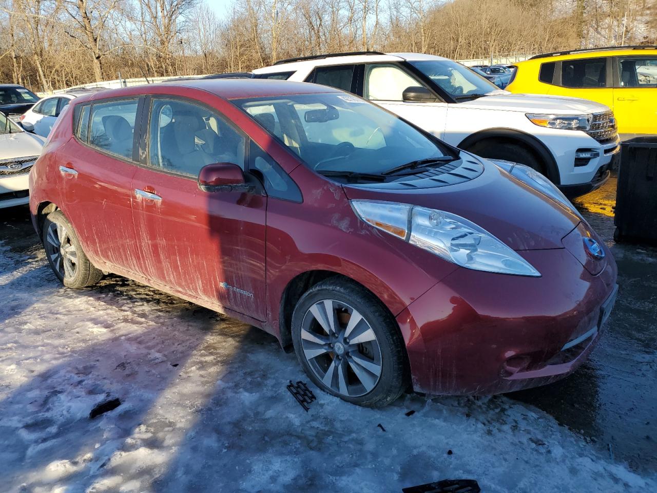 2015 Nissan Leaf VIN 1N4AZ0CP7FC321033 Copart auction photo, front end damage thumbnail 4