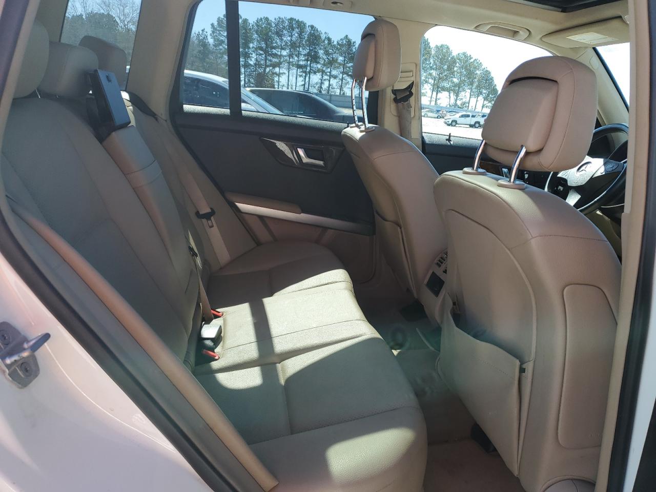 2012 Mercedes-Benz GLK-klasse VIN WDCGG5GB6CF781536 Copart auction photo, rear end damage thumbnail 11