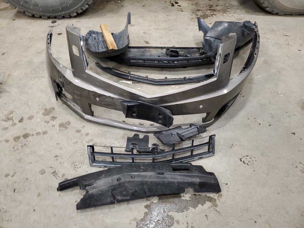 2011 Cadillac SRX VIN 3GYFNBEYXBS584810 Copart auction photo, front end / mechanical damage thumbnail 12