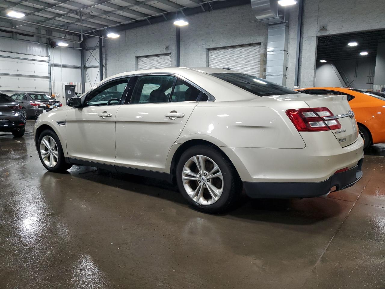 2017 Ford Taurus VIN 1FAHP2E8XHG107090 Copart auction photo, front end / rear end damage thumbnail 2