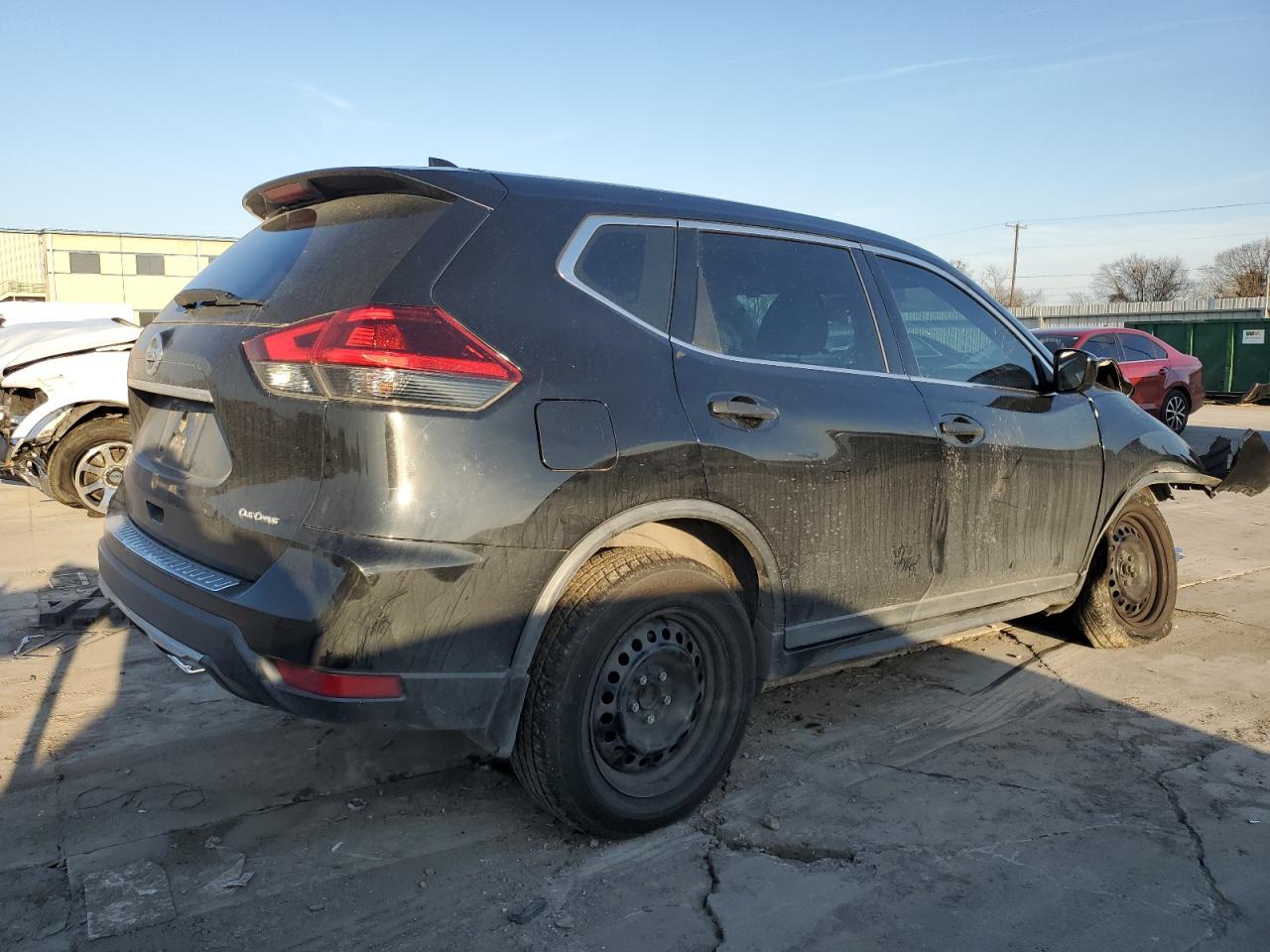 2018 Nissan Rogue VIN KNMAT2MT1JP574062 Copart auction photo, front end / hail damage thumbnail 3