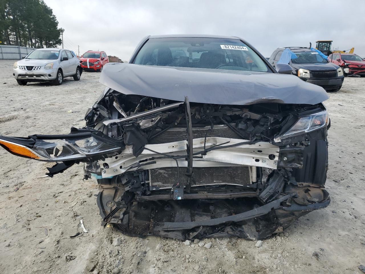 2018 Toyota Camry VIN 4T1B11HK0JU628163 Copart auction photo, front end damage thumbnail 5
