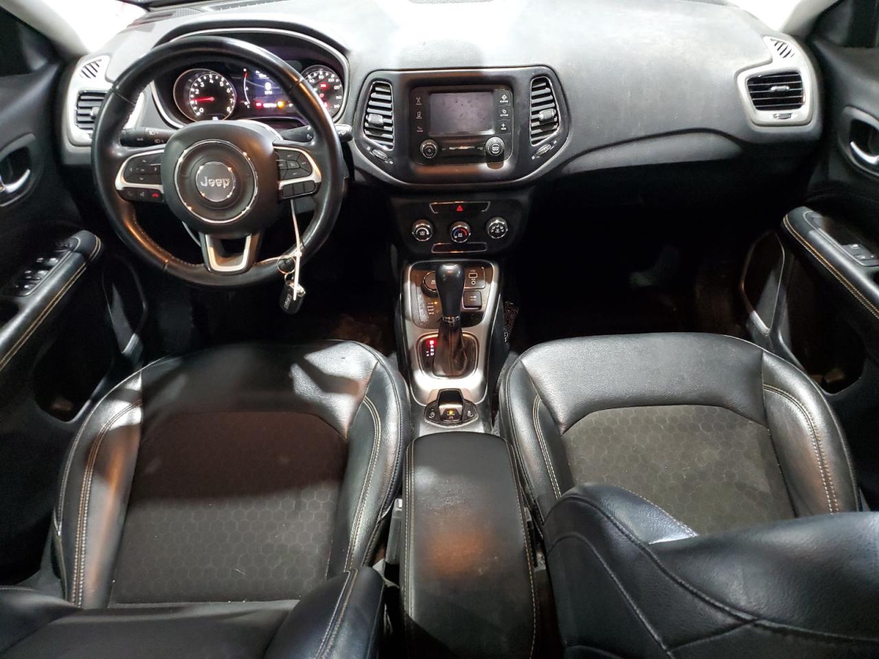 2018 Jeep Compass VIN 3C4NJDBB3JT238504 Copart auction photo, front end / minor dent/scratches damage thumbnail 8