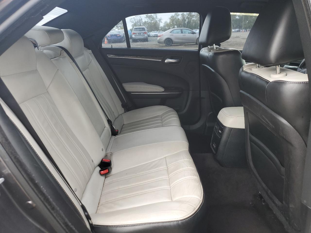 2017 Chrysler 300 VIN 2C3CCAGG2HH512724 Copart auction photo, front end / side damage thumbnail 10