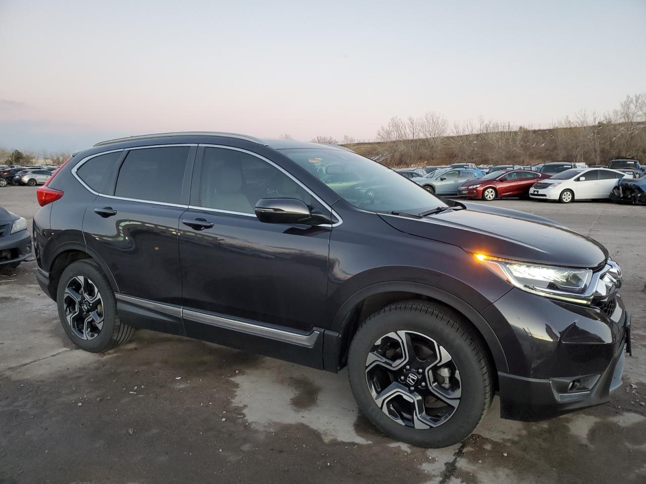 2017 Honda CR-V VIN 2HKRW2H90HH682171 Copart auction photo, hail damage thumbnail 4
