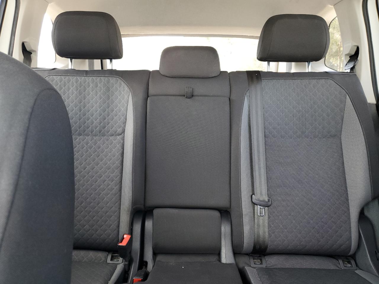 2019 Volkswagen Tiguan VIN 3VV1B7AX3KM032588 Copart auction photo, front end damage thumbnail 10