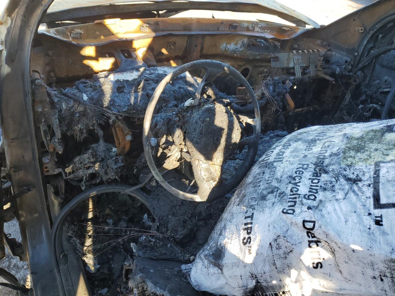 2018 Hyundai Tucson VIN KM8J3CA40JU665128 Copart auction photo, burn / burn - engine damage thumbnail 8