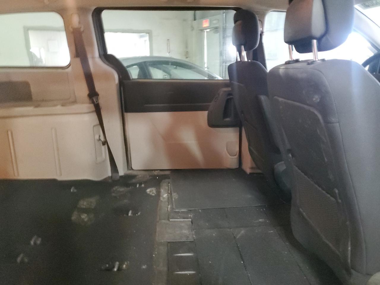 2010 Dodge Caravan VIN 2D4RN3D14AR438334 Copart auction photo, front end damage thumbnail 12