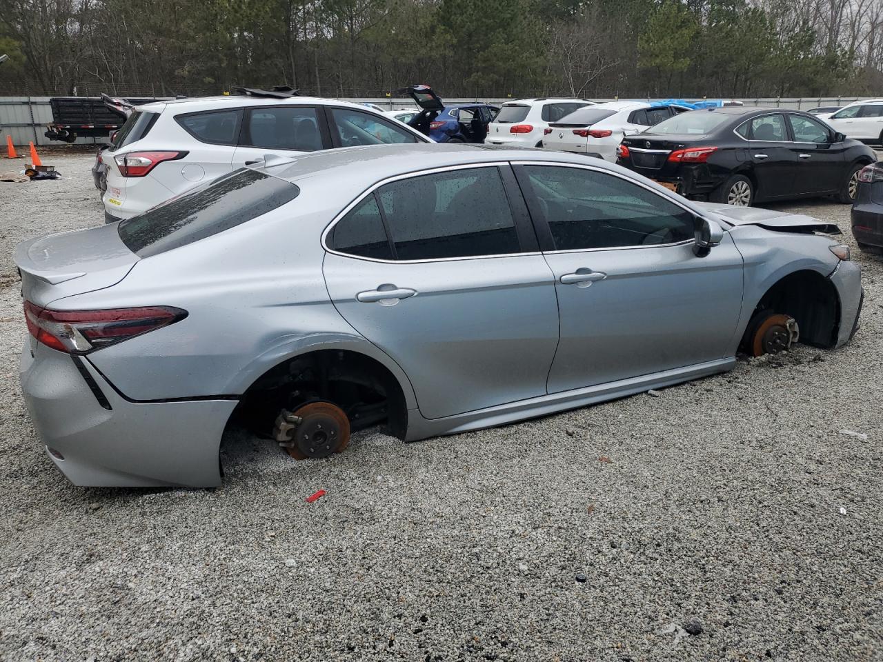 2021 Toyota Camry VIN 4T1G11AK9MU608868 Copart auction photo, front end / side damage thumbnail 3