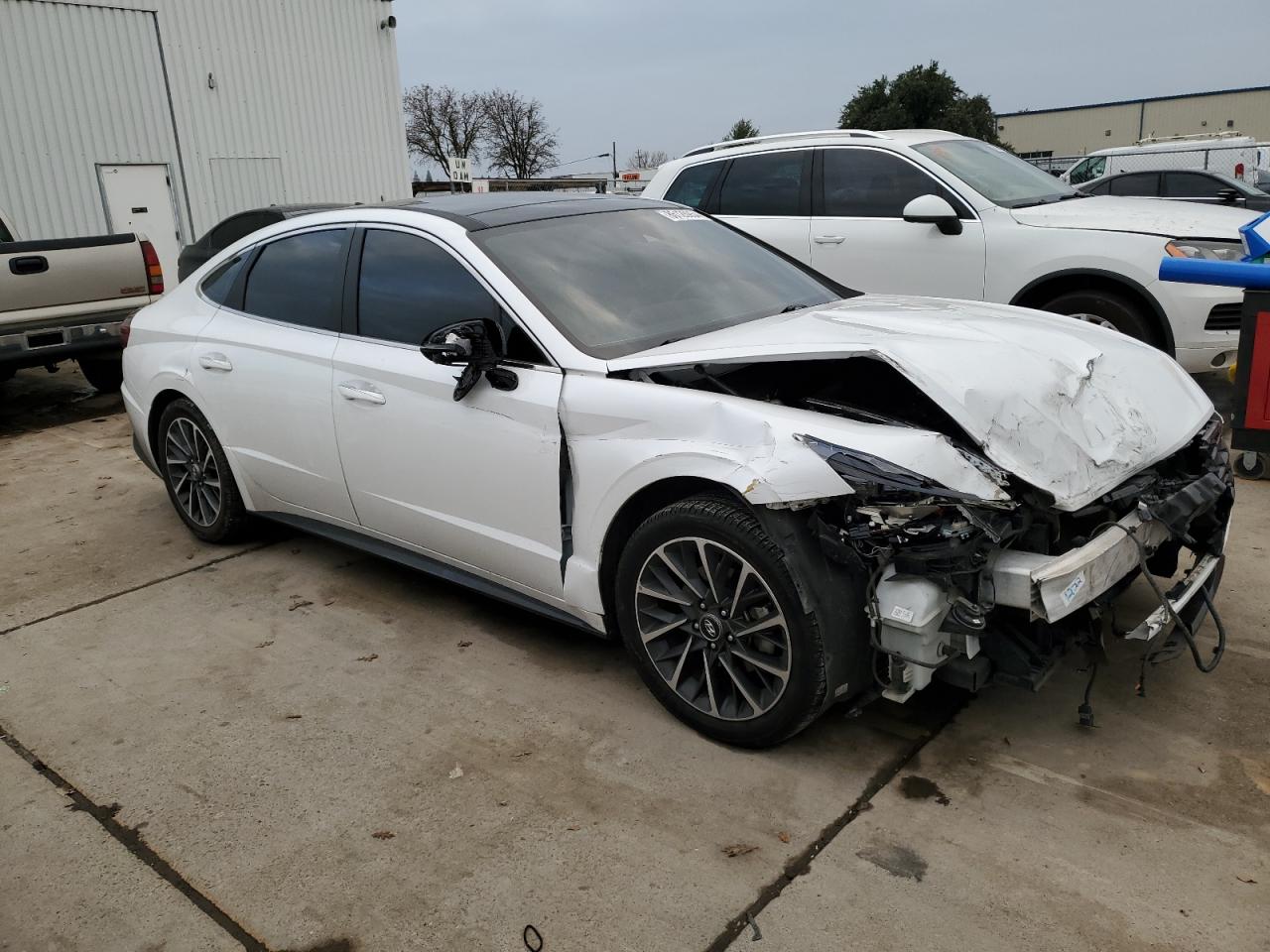2020 Hyundai Sonata VIN 5NPEH4J29LH022477 Copart auction photo, front end / side damage thumbnail 4