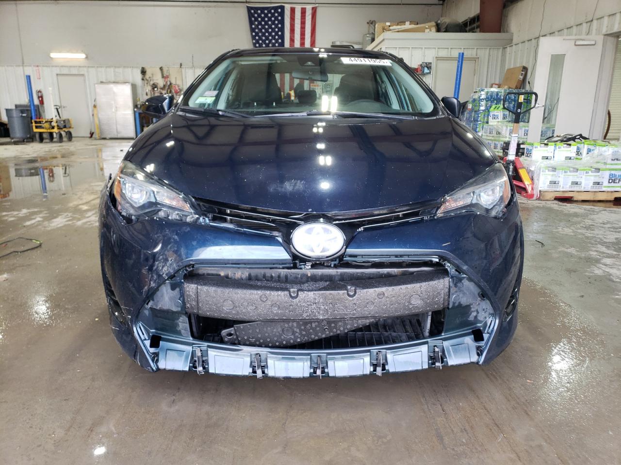 2018 Toyota Corolla VIN 5YFBURHE2JP852987 Copart auction photo, front end / rear end damage thumbnail 5