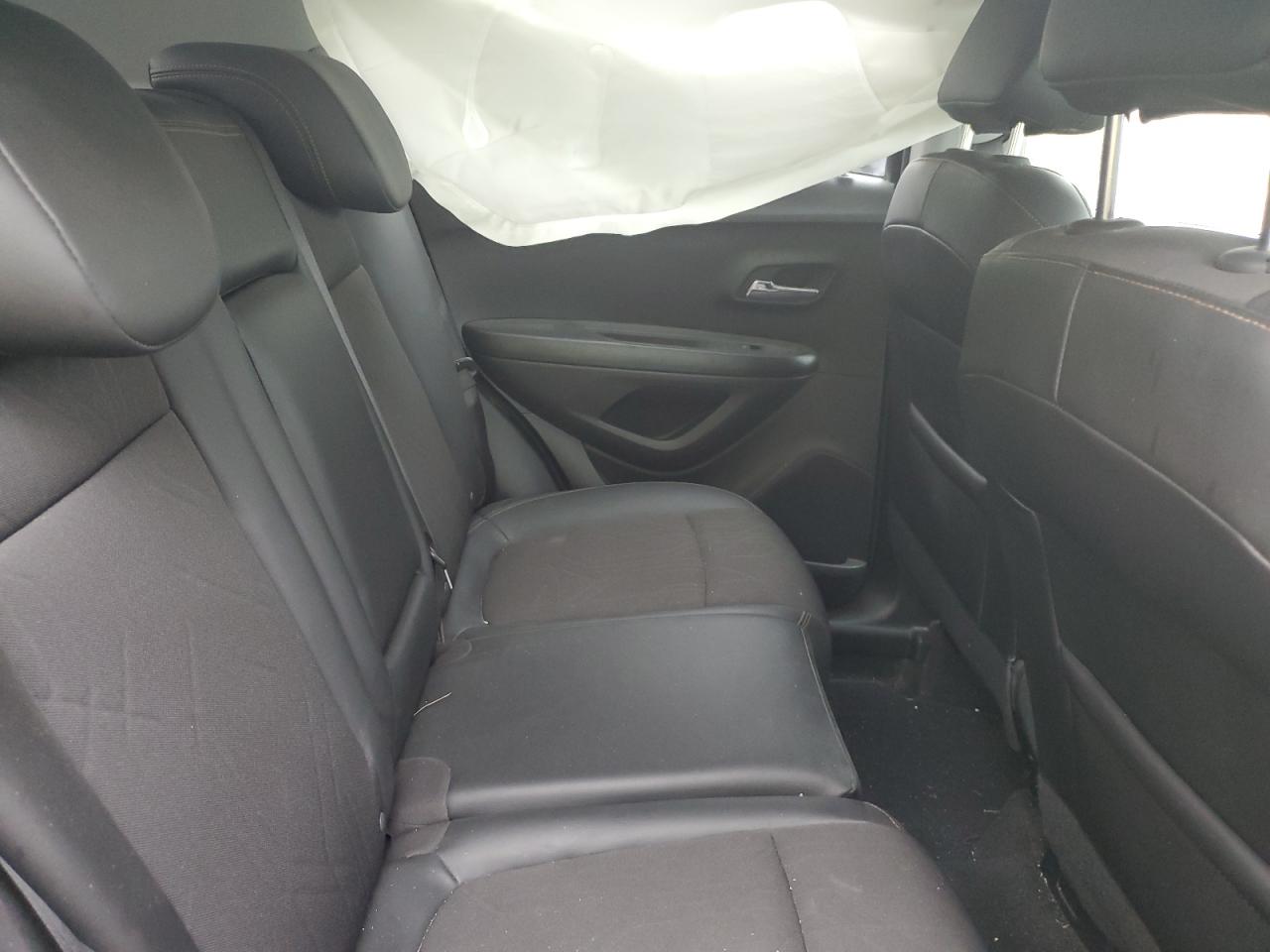2022 Chevrolet Trax VIN KL7CJPSM8NB558626 Copart auction photo, front end damage thumbnail 11