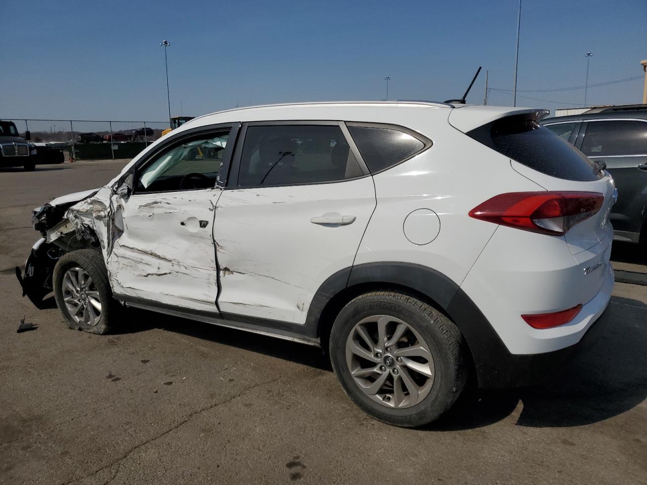 2016 Hyundai Tucson VIN KM8J3CA46GU129552 Copart auction photo, front end / side damage thumbnail 2