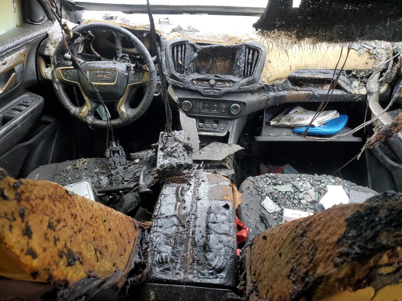 2019 GMC Terrain VIN 3GKALTEV5KL285953 Copart auction photo, burn damage thumbnail 8