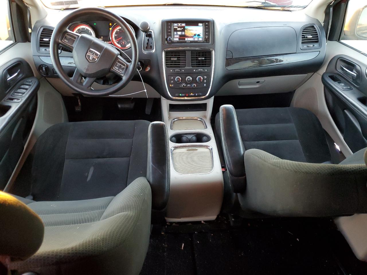 2016 Dodge Caravan VIN 2C4RDGCG0GR248889 Copart auction photo, front end / side damage thumbnail 8