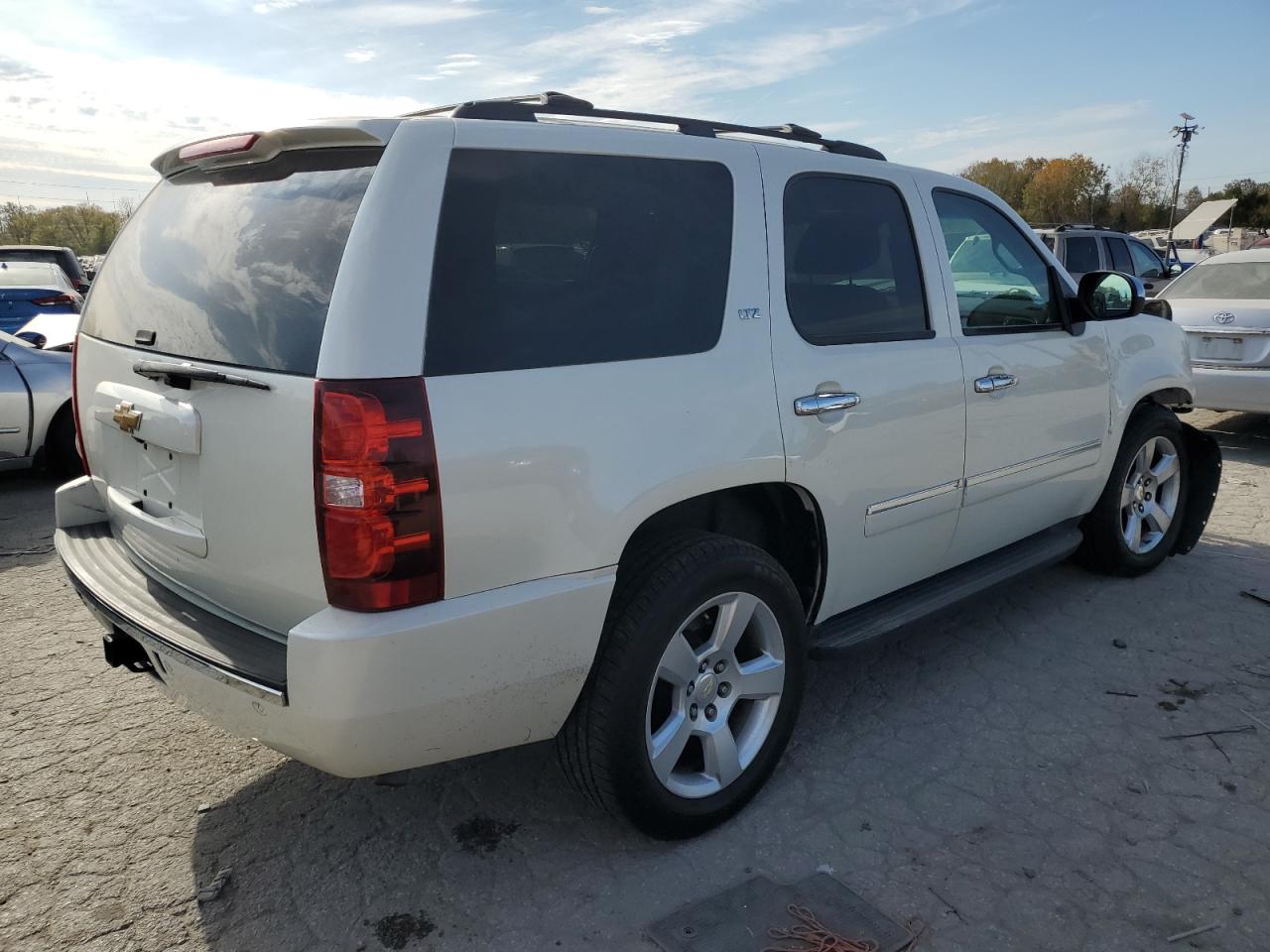 2013 Chevrolet Tahoe VIN 1GNSKCE03DR289848 Copart auction photo, front end damage thumbnail 3
