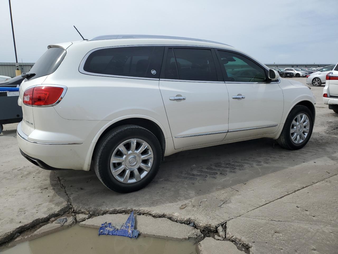 2014 Buick Enclave VIN 5GAKRBKD9EJ246817 Copart auction photo, front end / minor dent/scratches damage thumbnail 3