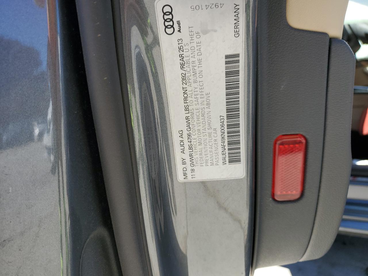 2019 Audi A4 VIN WAUENAF49KN006437 Copart auction photo, front end damage thumbnail 14
