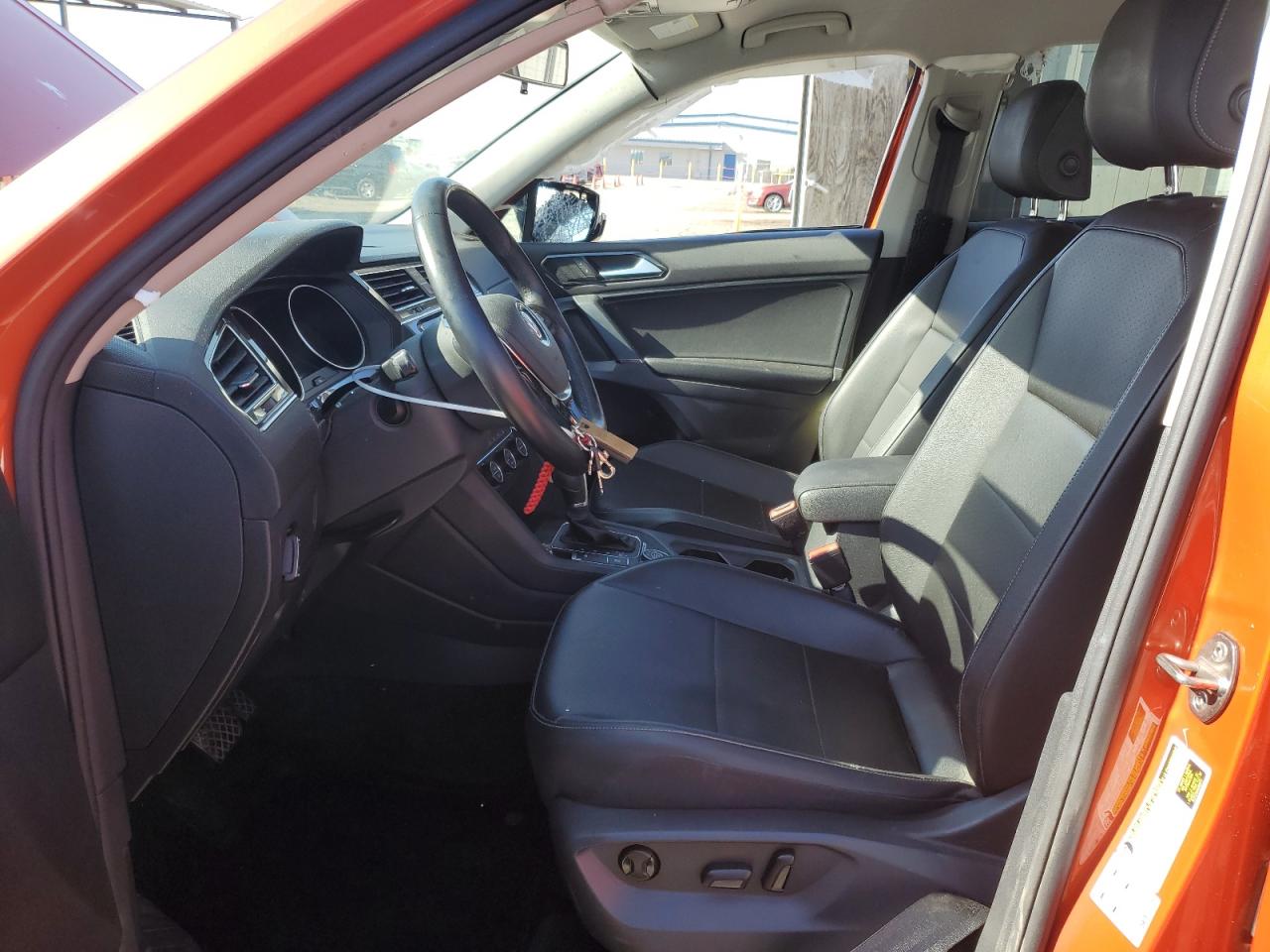2018 Volkswagen Tiguan VIN 3VV2B7AX4JM005788 Copart auction photo, side / front end damage thumbnail 7