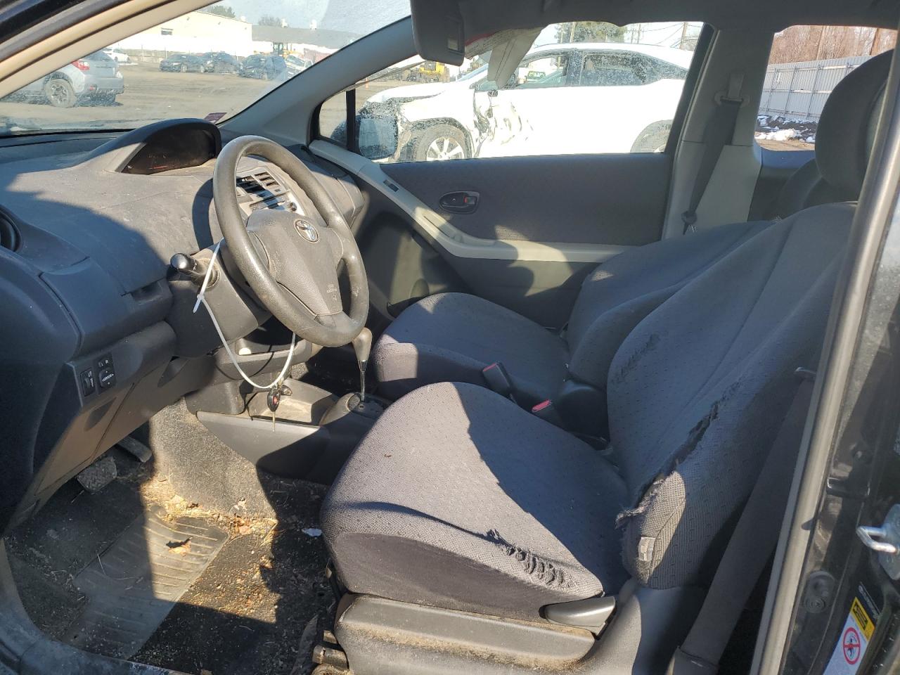 2009 Toyota Yaris VIN JTDJT903295244629 Copart auction photo, front end / side damage thumbnail 7