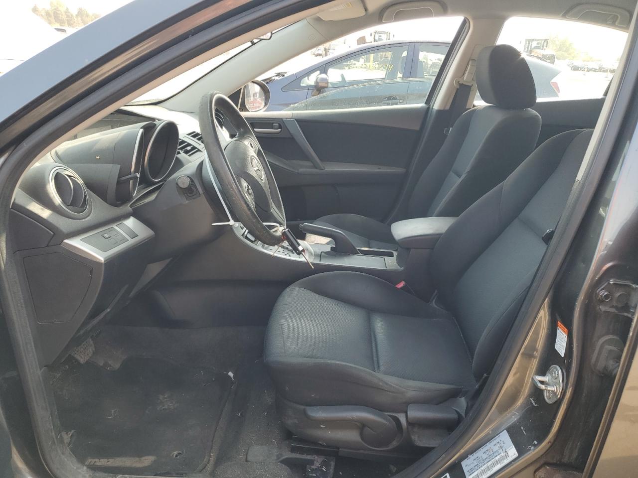 2011 Mazda 3 VIN JM1BL1VF6B1416960 Copart auction photo, front end / rear end damage thumbnail 7
