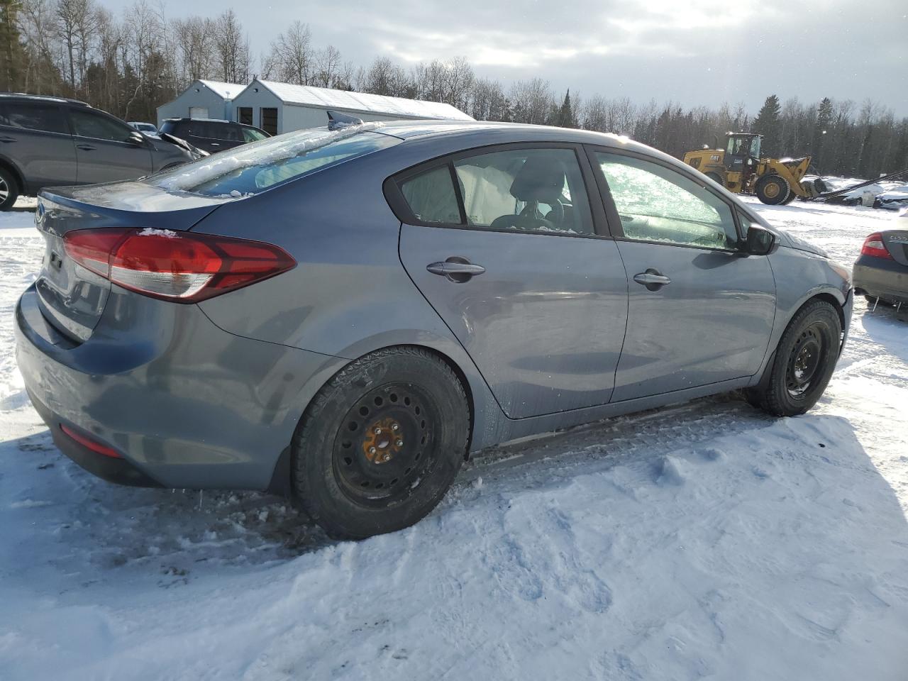 2018 KIA Forte VIN 3KPFL4A74JE251990 Copart auction photo, side / front end damage thumbnail 3