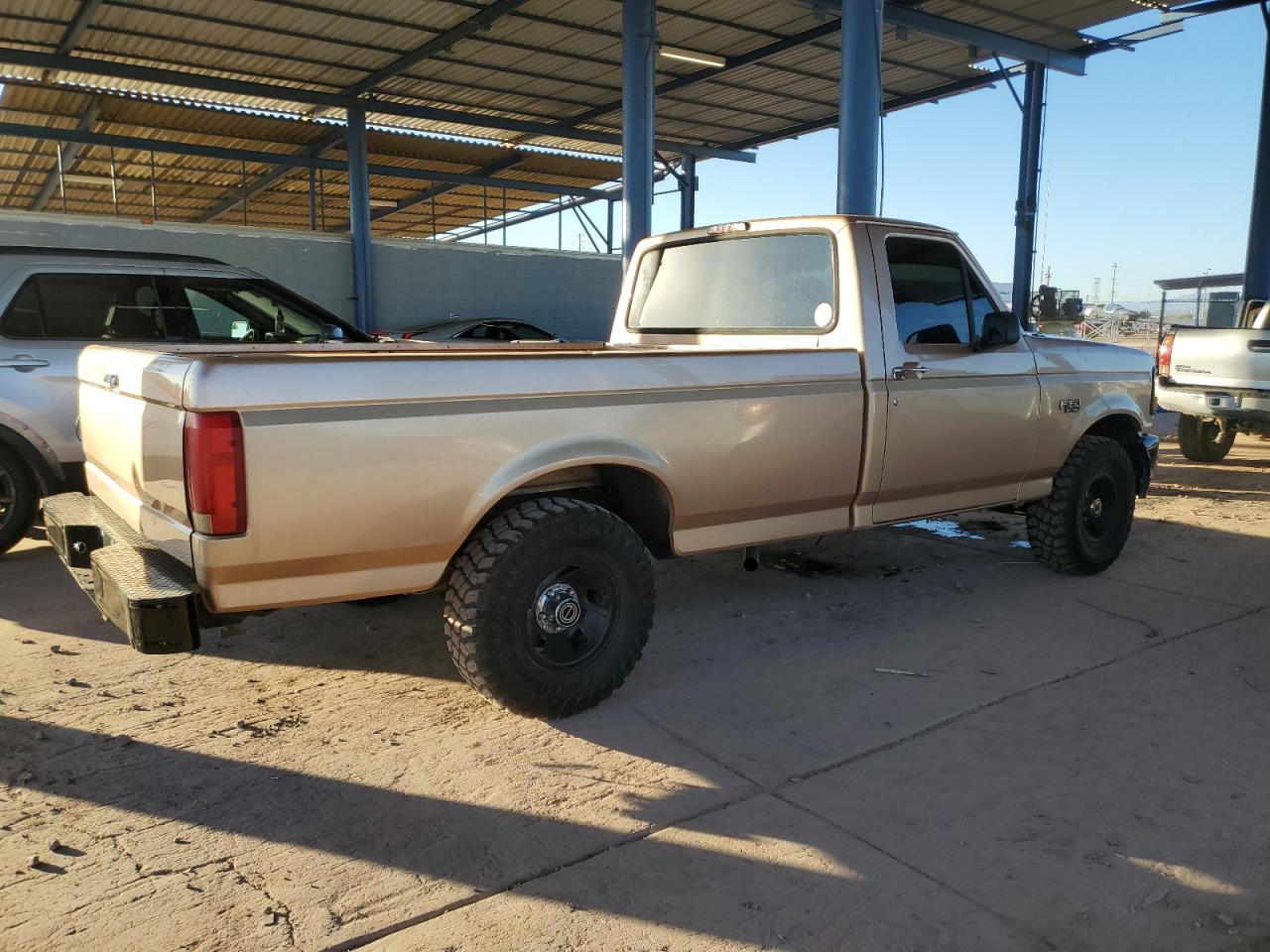 1994 Ford F-150 VIN 1FTDF15Y7RLA81479 Copart auction photo, front end / side damage thumbnail 3