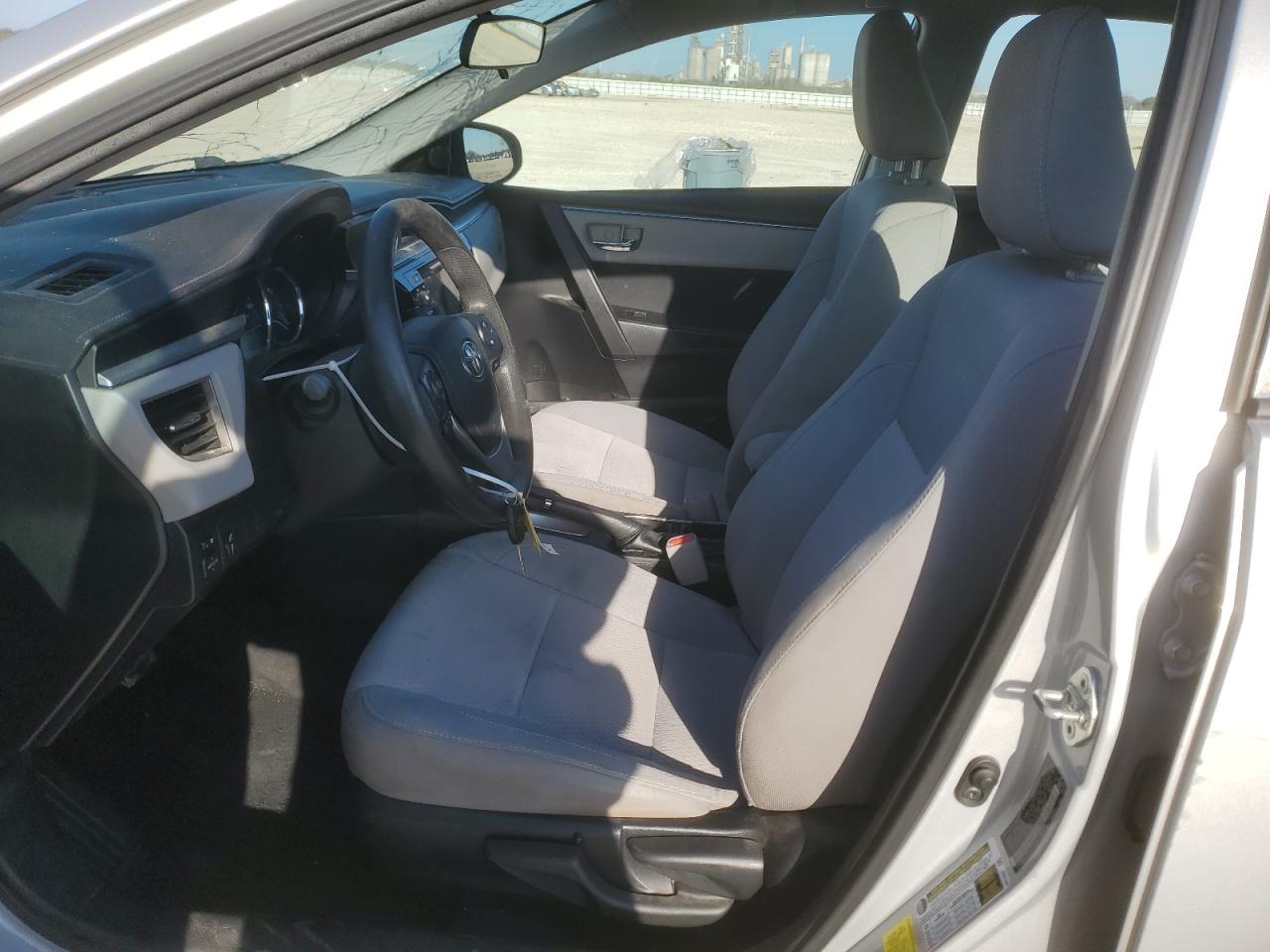2015 Toyota Corolla VIN 2T1BURHE2FC245818 Copart auction photo, front end / side damage thumbnail 7