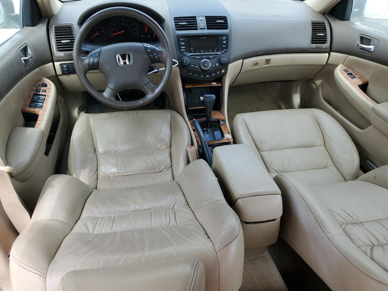2005 Honda Accord VIN 1HGCM56865A161922 Copart auction photo, rear end / minor dent/scratches damage thumbnail 8