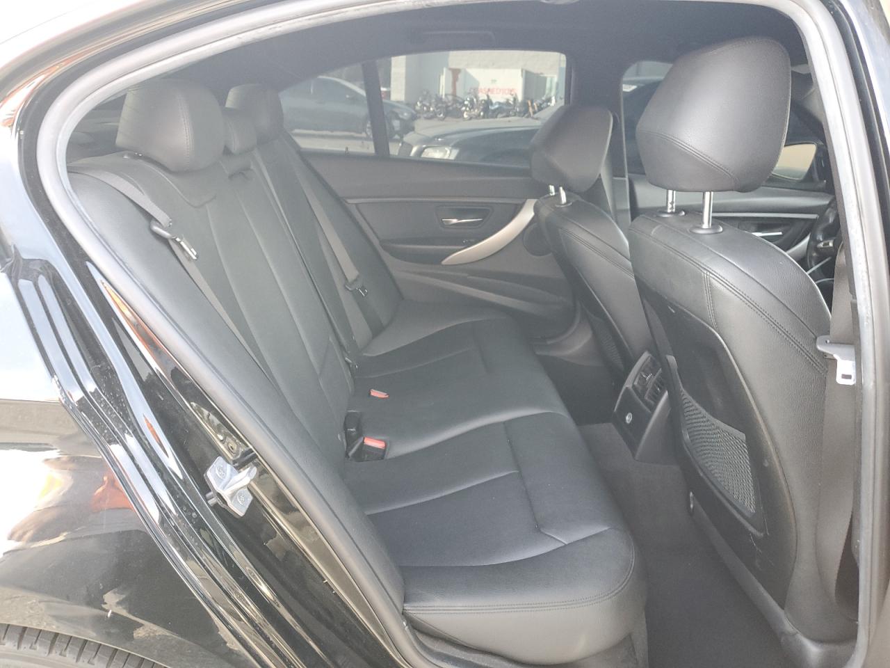 2018 BMW 3er VIN WBA8A9C51JAH12654 Copart auction photo, rear end damage thumbnail 10