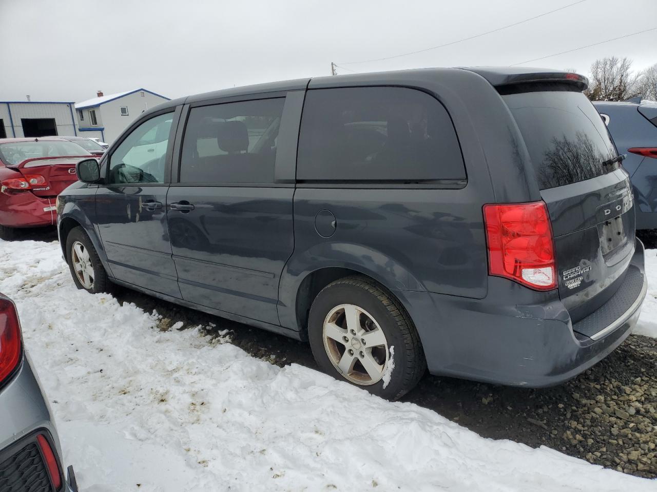 2011 Dodge Caravan VIN 2D4RN3DG2BR626596 Copart auction photo, minor dent/scratches damage thumbnail 2