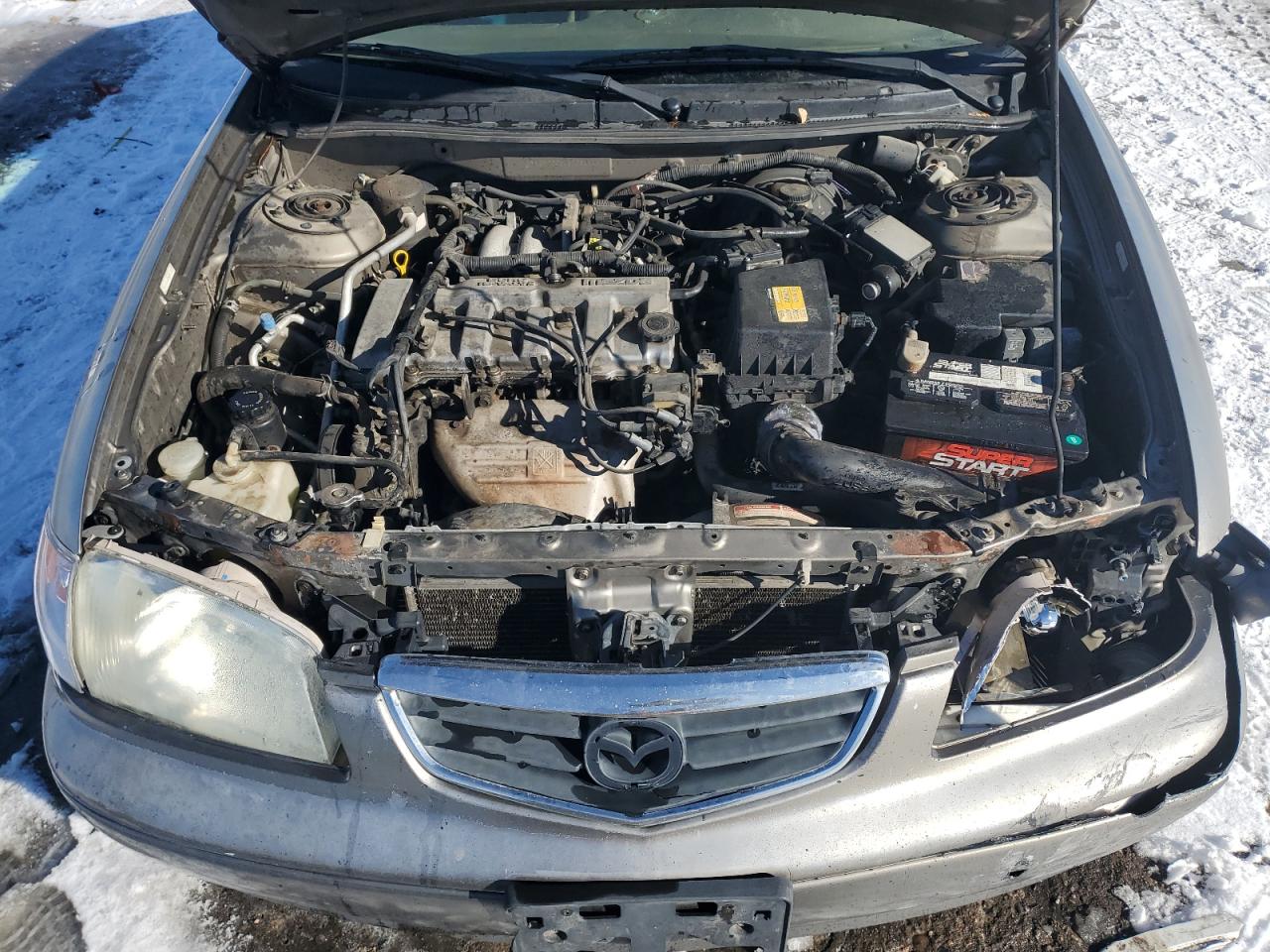2001 Mazda 626 VIN 1YVGF22C315225141 Copart auction photo, front end / side damage thumbnail 11