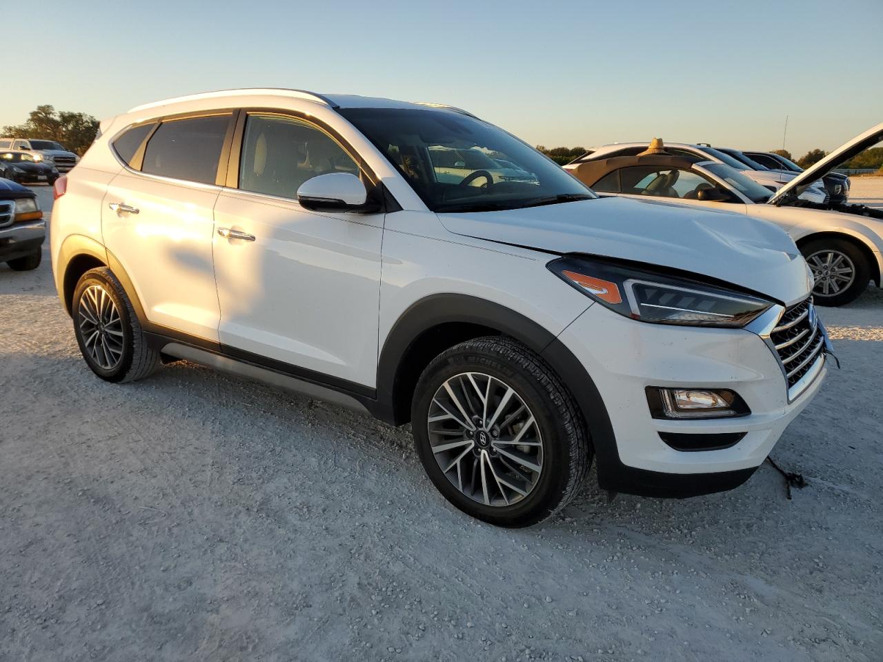 2021 Hyundai Tucson VIN KM8J33AL1MU309072 Copart auction photo, side / front end damage thumbnail 4