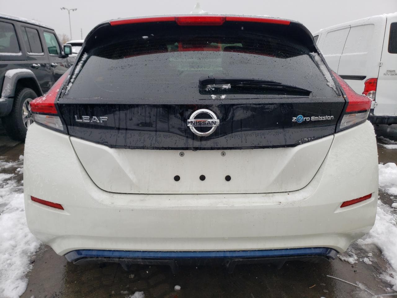 2019 Nissan Leaf VIN 1N4BZ1CPXKC321855 Copart auction photo, front end / minor dent/scratches damage thumbnail 6