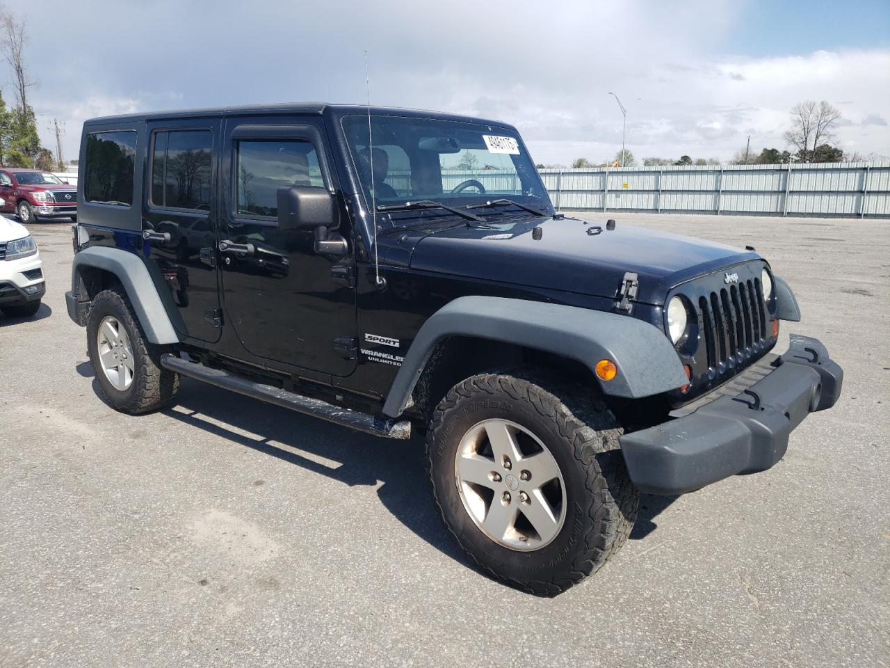 2013 Jeep Wrangler VIN 1C4BJWDGXDL702914 Copart auction photo, minor dent/scratches damage thumbnail 4