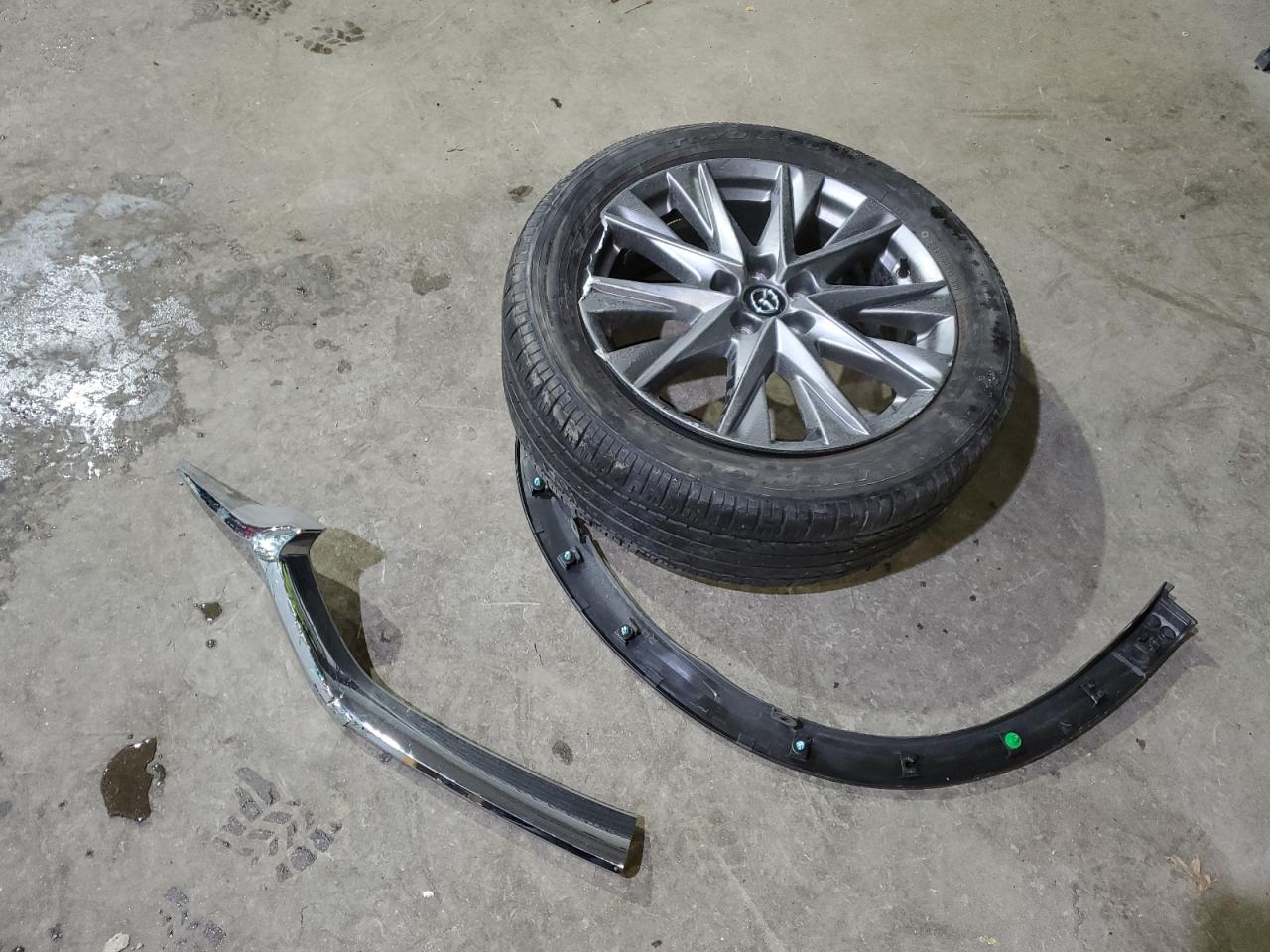 2021 Mazda CX-5 VIN JM3KFBDM2M1443922 Copart auction photo, front end damage thumbnail 13