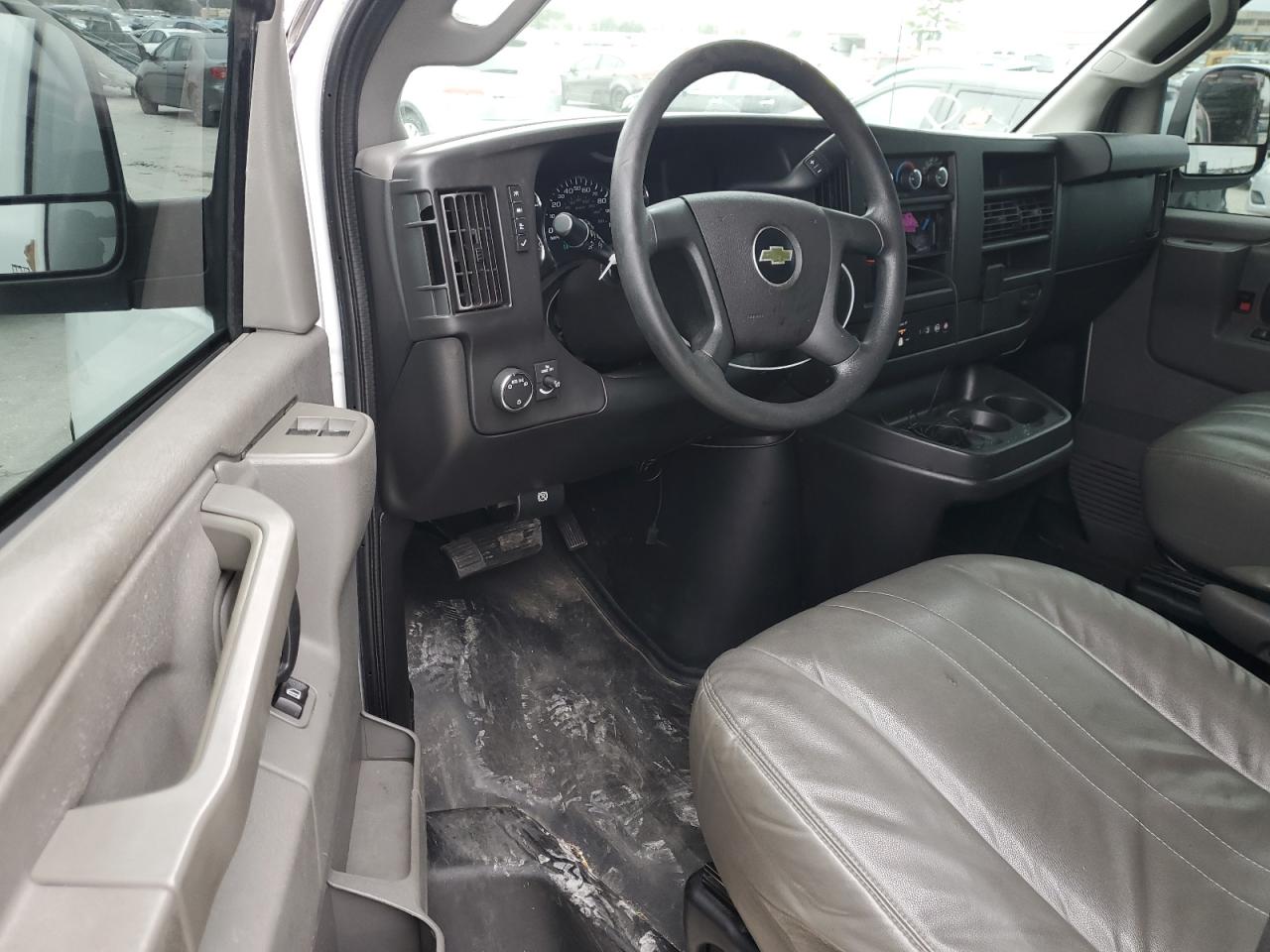 2018 Chevrolet Express VIN 1GCWGBFPXJ1262805 Copart auction photo, rear end damage thumbnail 8