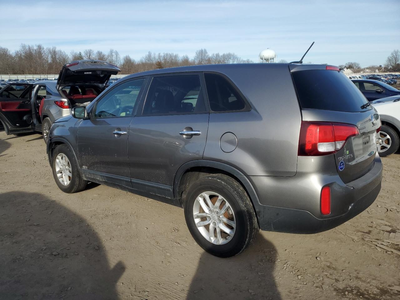 2015 KIA Sorento VIN 5XYKTCA64FG567772 Copart auction photo, side damage thumbnail 2