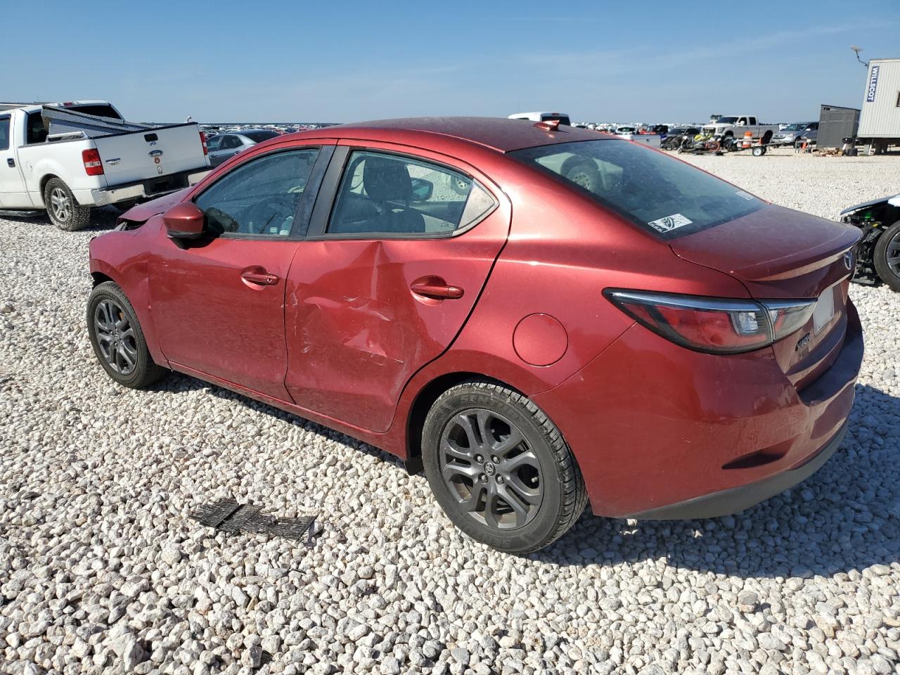 2019 Toyota Yaris VIN 3MYDLBYV9KY507252 Copart auction photo, front end damage thumbnail 2