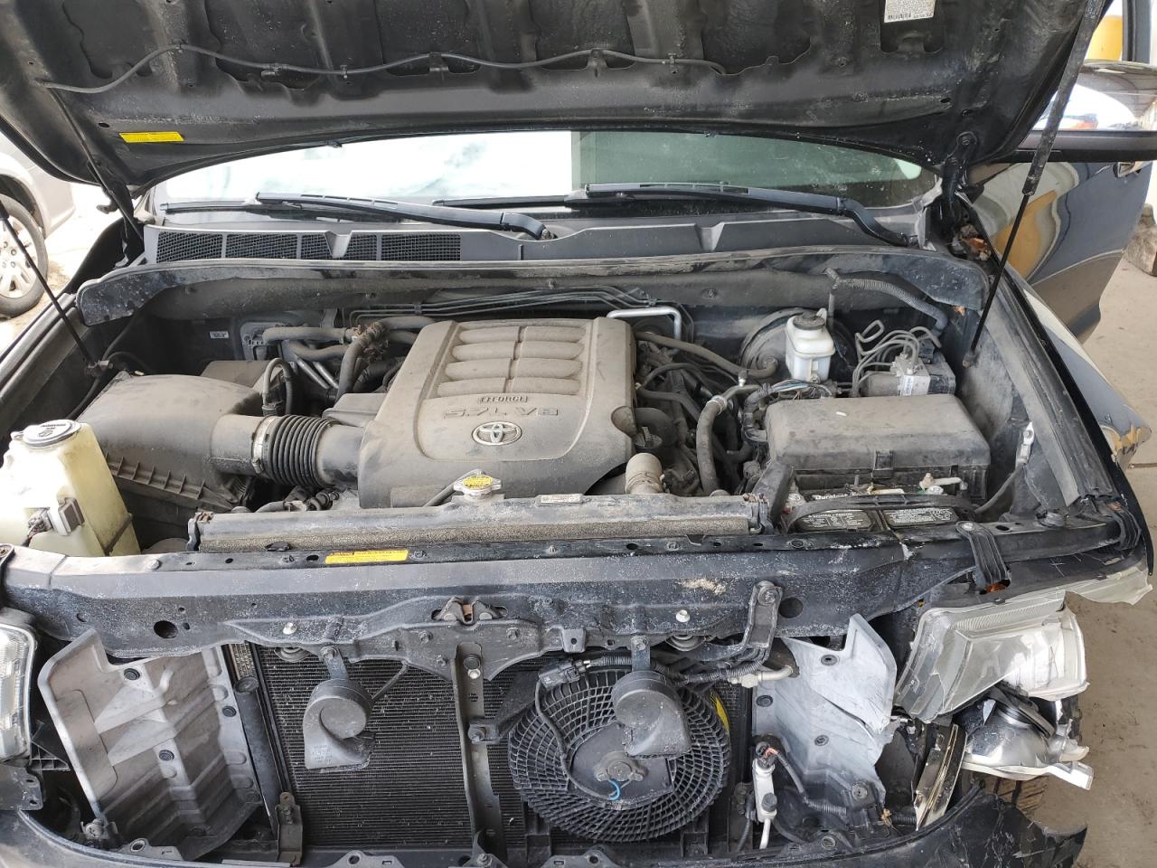 2014 Toyota Sequoia VIN 5TDDW5G13ES093998 Copart auction photo, front end damage thumbnail 12