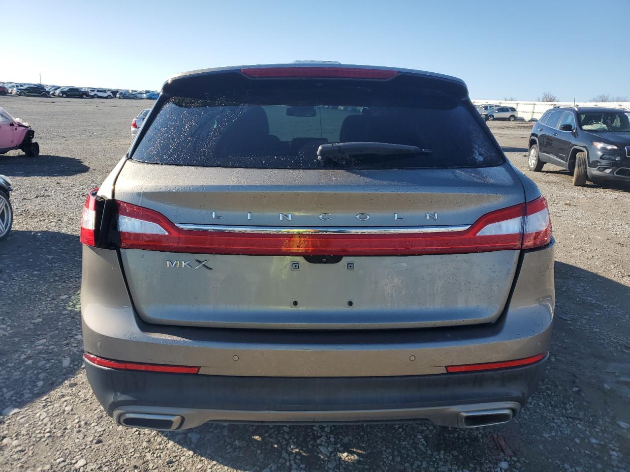 2017 Lincoln MKX VIN 2LMPJ6LR4HBL12924 Copart auction photo, side / rear end damage thumbnail 6