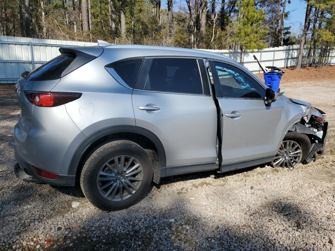 2017 Mazda CX-5 VIN JM3KFABL0H0145952 Copart auction photo, front end damage thumbnail 3