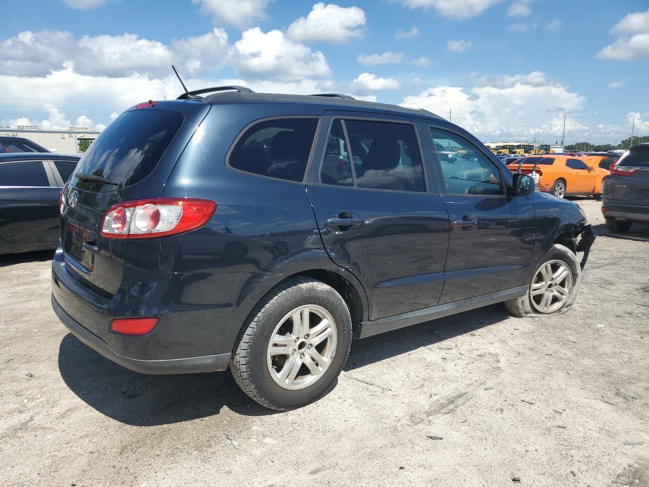 2012 Hyundai Santa Fe VIN 5XYZG3AB7CG120073 Copart auction photo, front end damage thumbnail 3